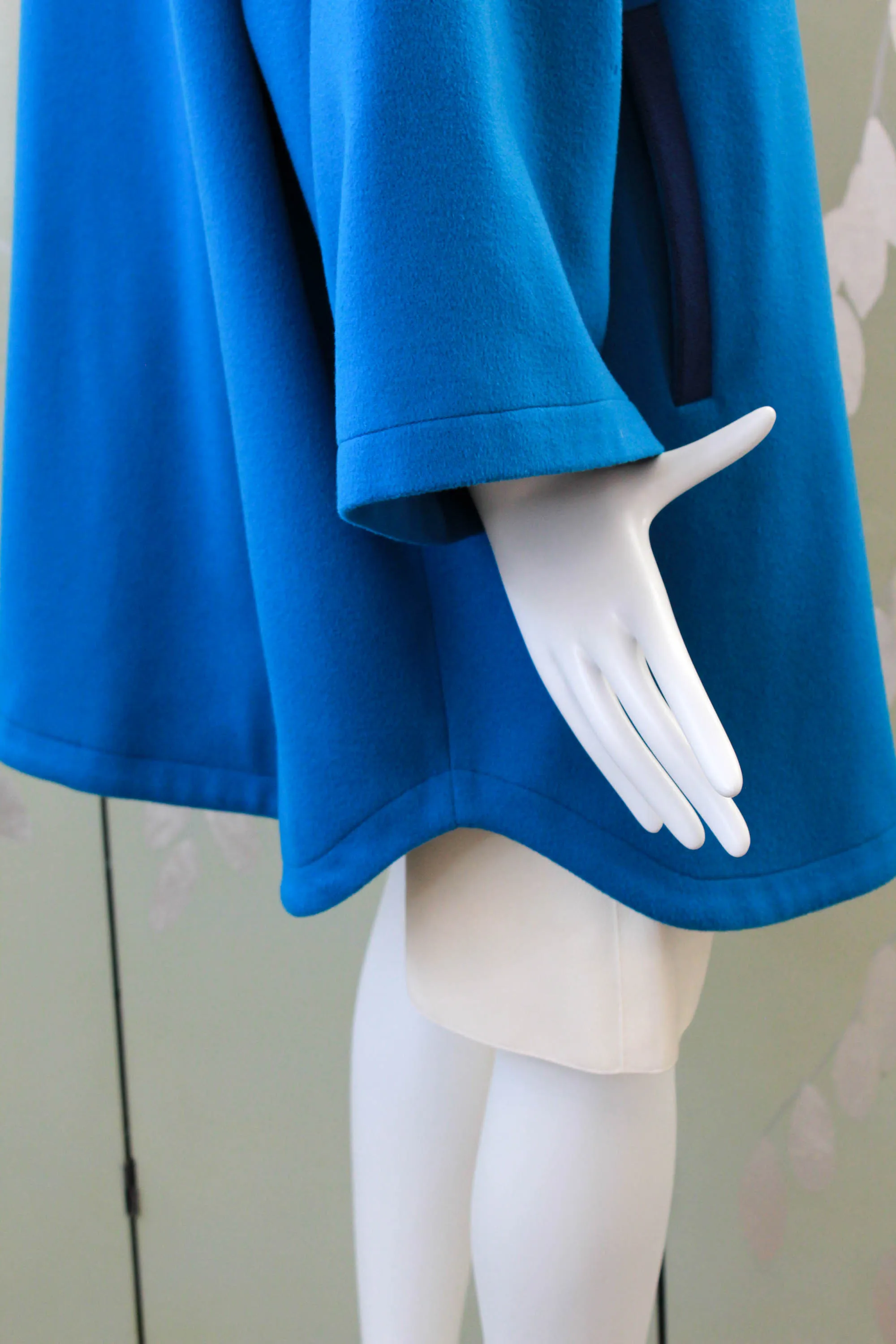 1980s Guy Laroche Blue Wool Coat, Large