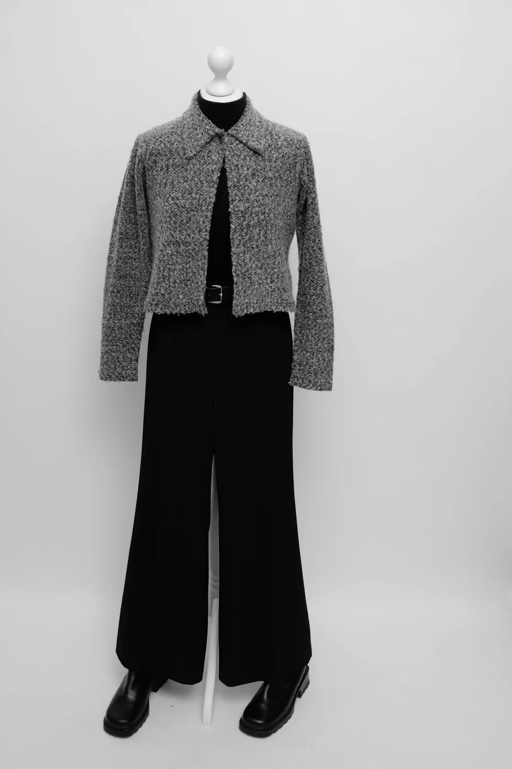 CROPPED WOOL BOUCLE GREY CARDIGAN