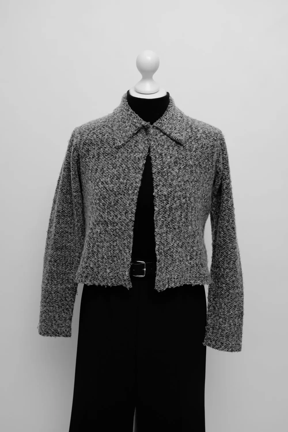 CROPPED WOOL BOUCLE GREY CARDIGAN