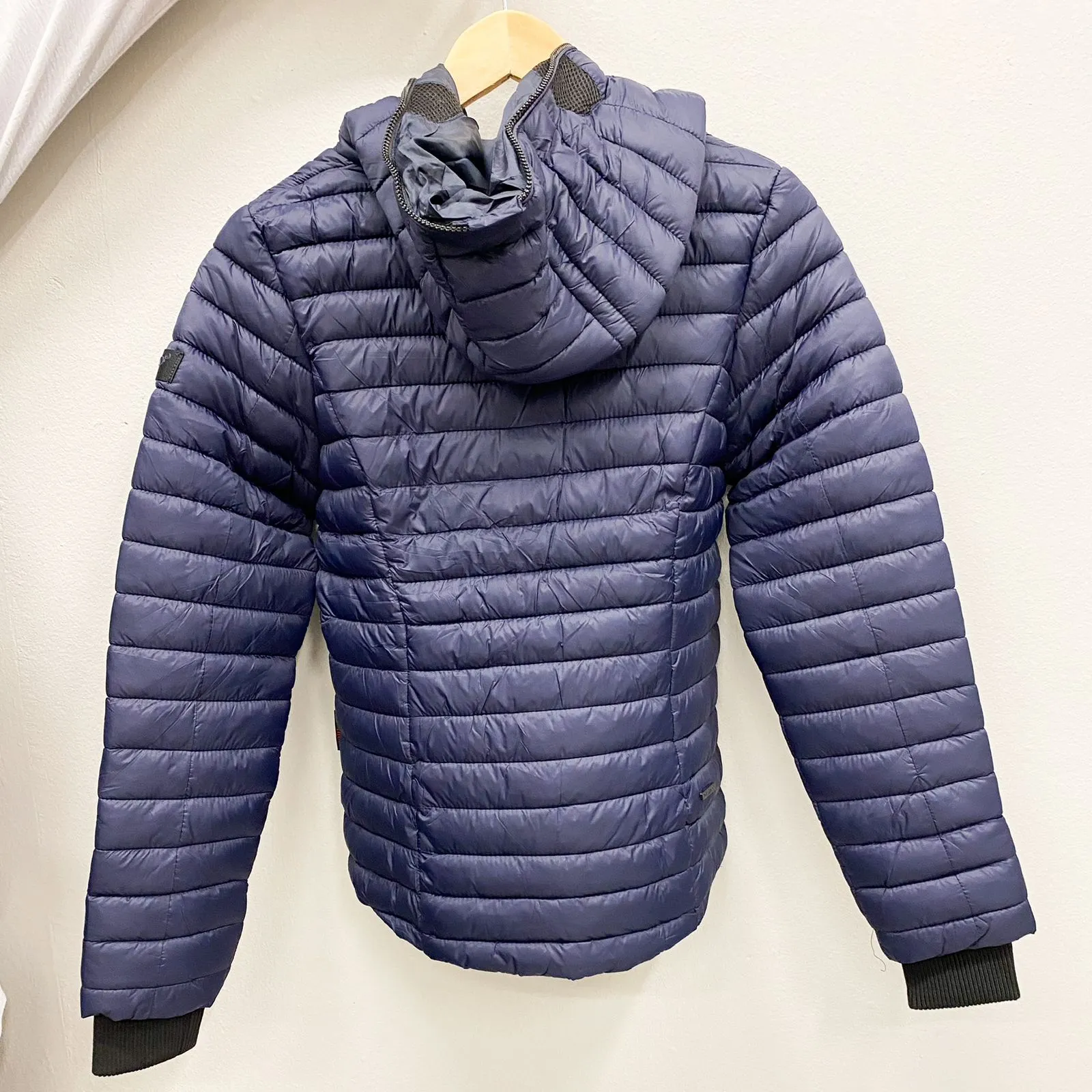 Queue navy puffer hood jacket