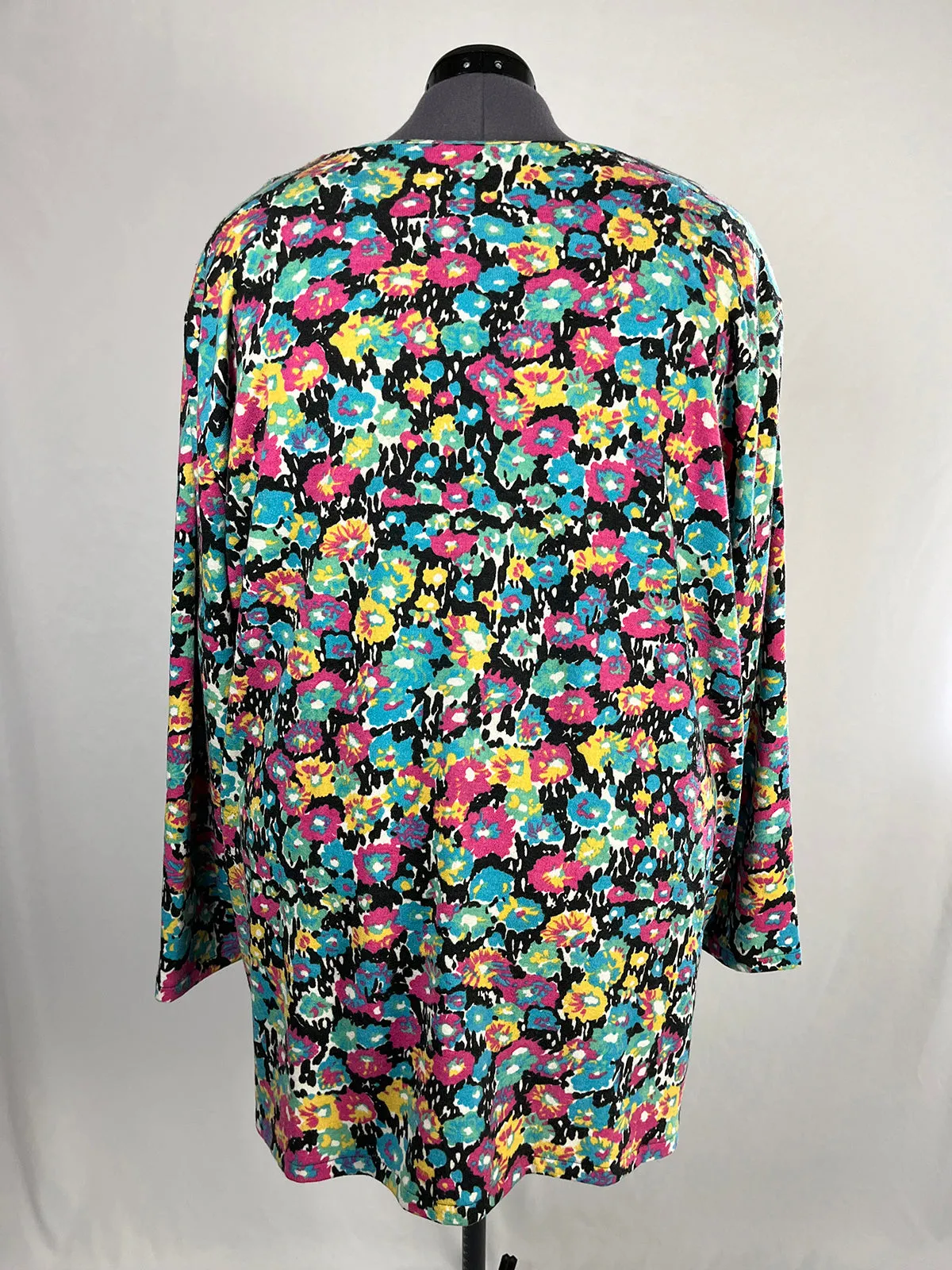 Ulla Popken Size 32/34 Black Floral Sweater